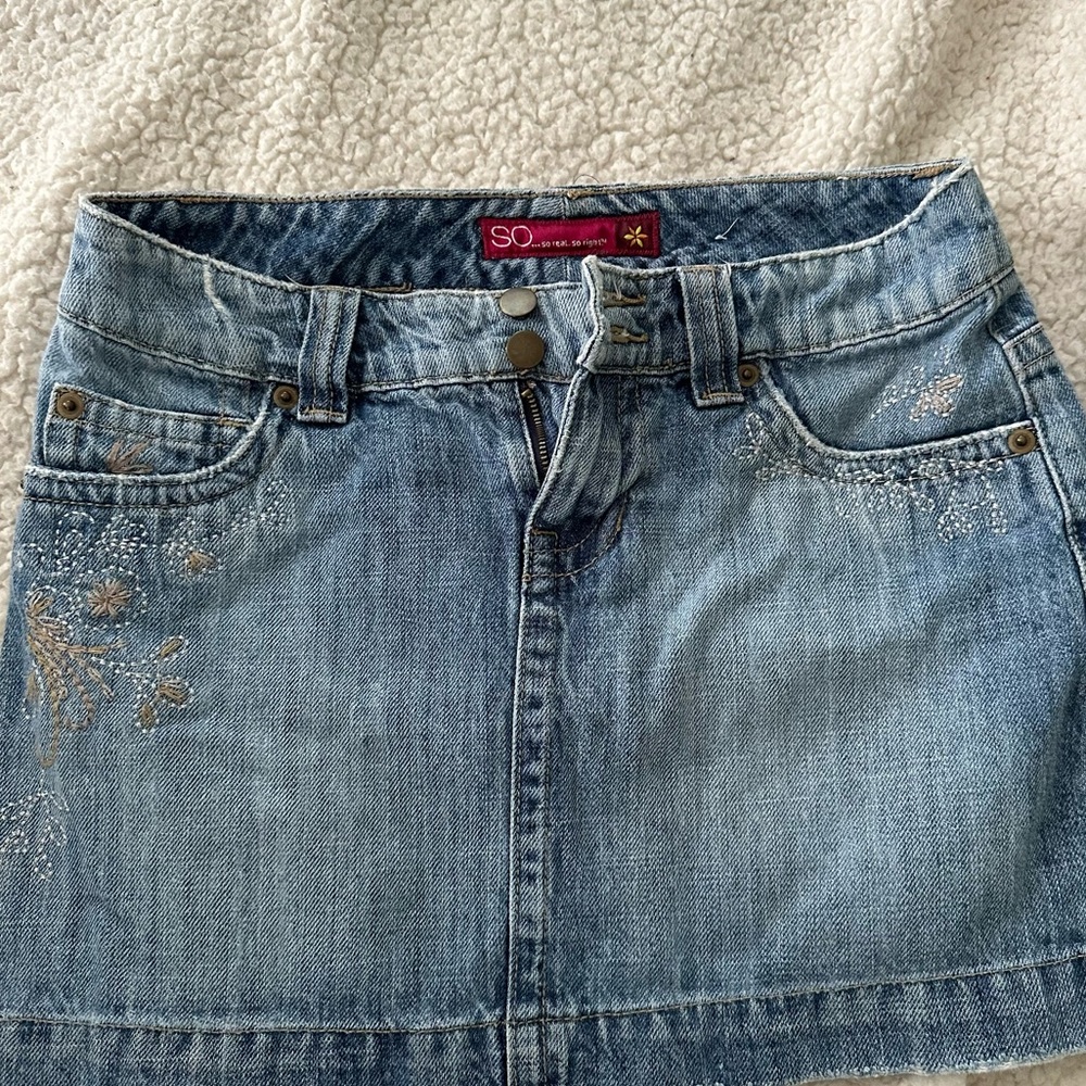 y2k mini skirt
